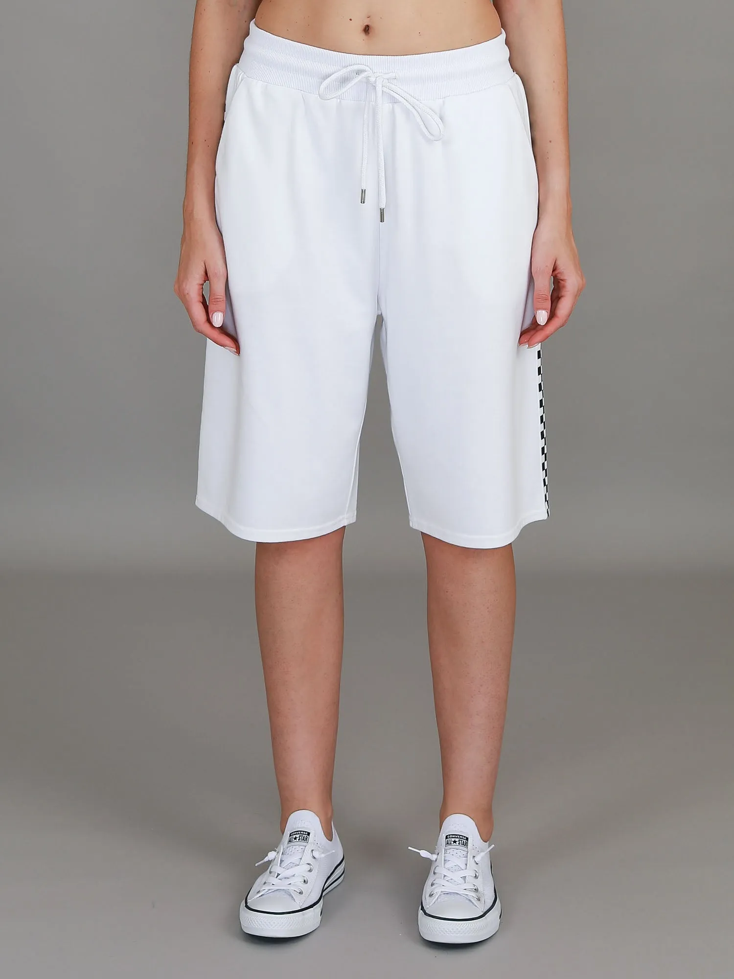 Izzy - Liv Cheque Print Long Shorts
