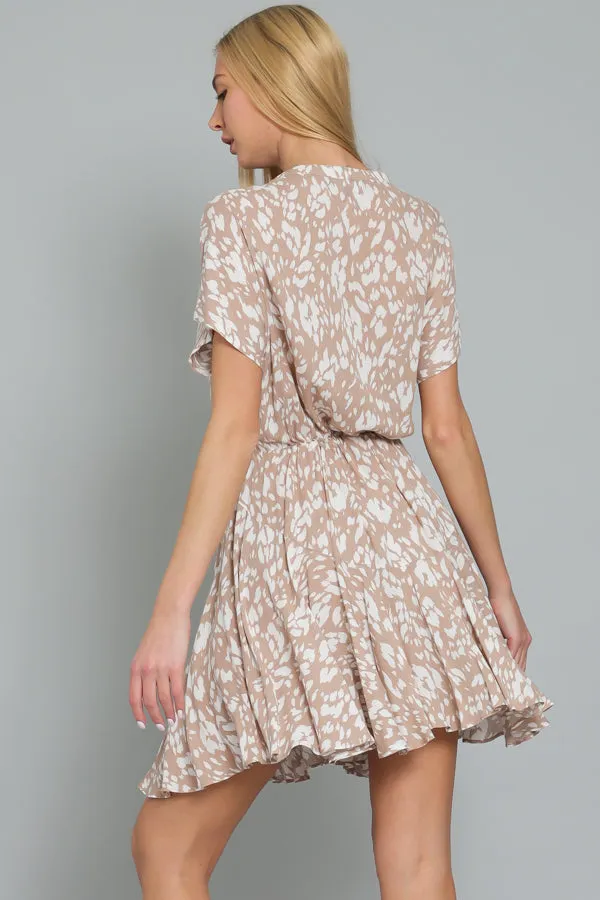 LEOPARD PRINT SHORT SLEEVE MINI DRESS