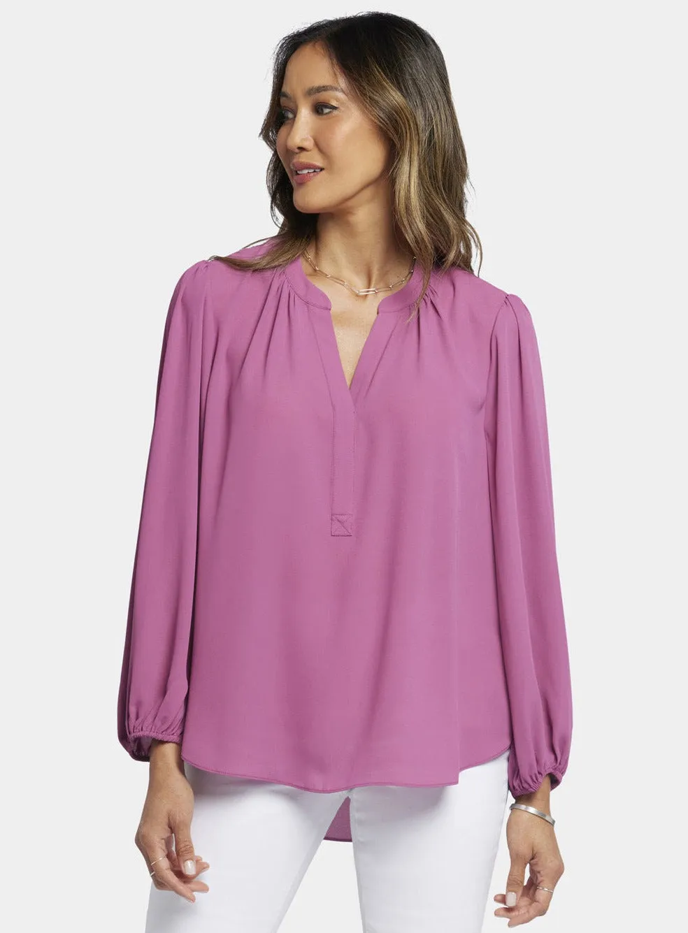 Puffed shoulder shirt