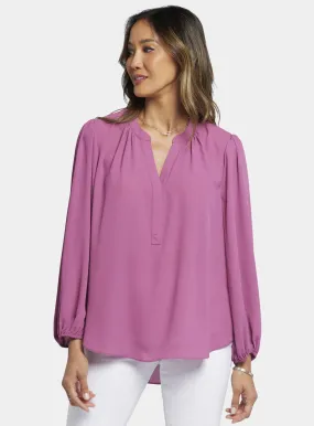 Puffed shoulder shirt