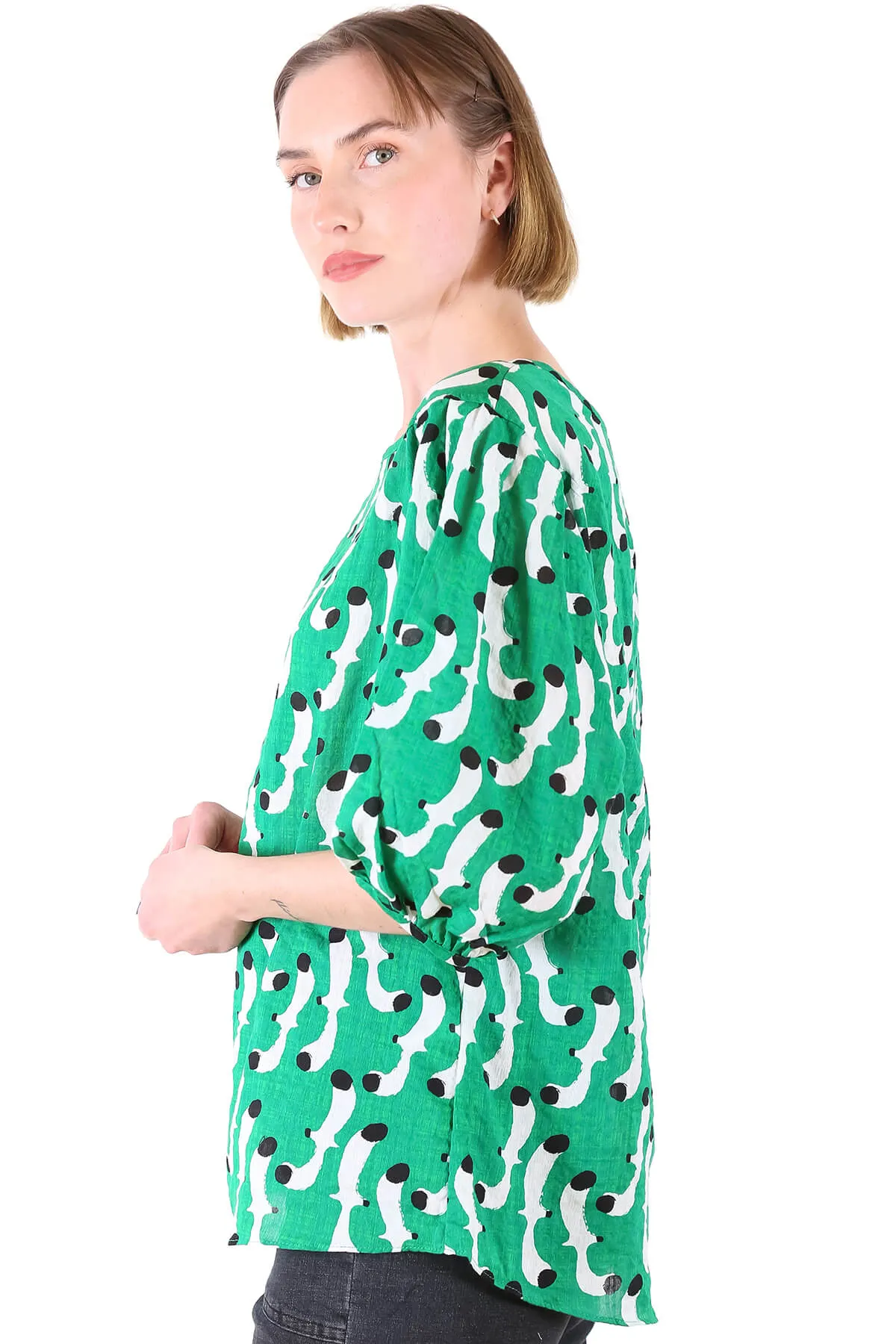 Swooping Seagulls Blouse Green in Seersucker