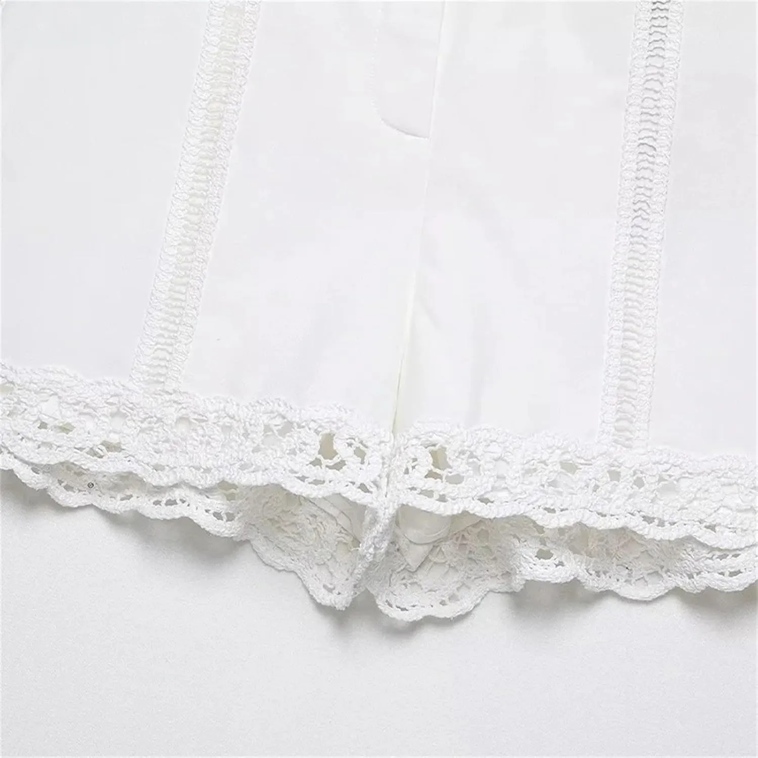 Women Fashion Lace Hem Front Zipper A-Line Mini Skirts Vintage High Waist Chic Mini Shorts Skirts