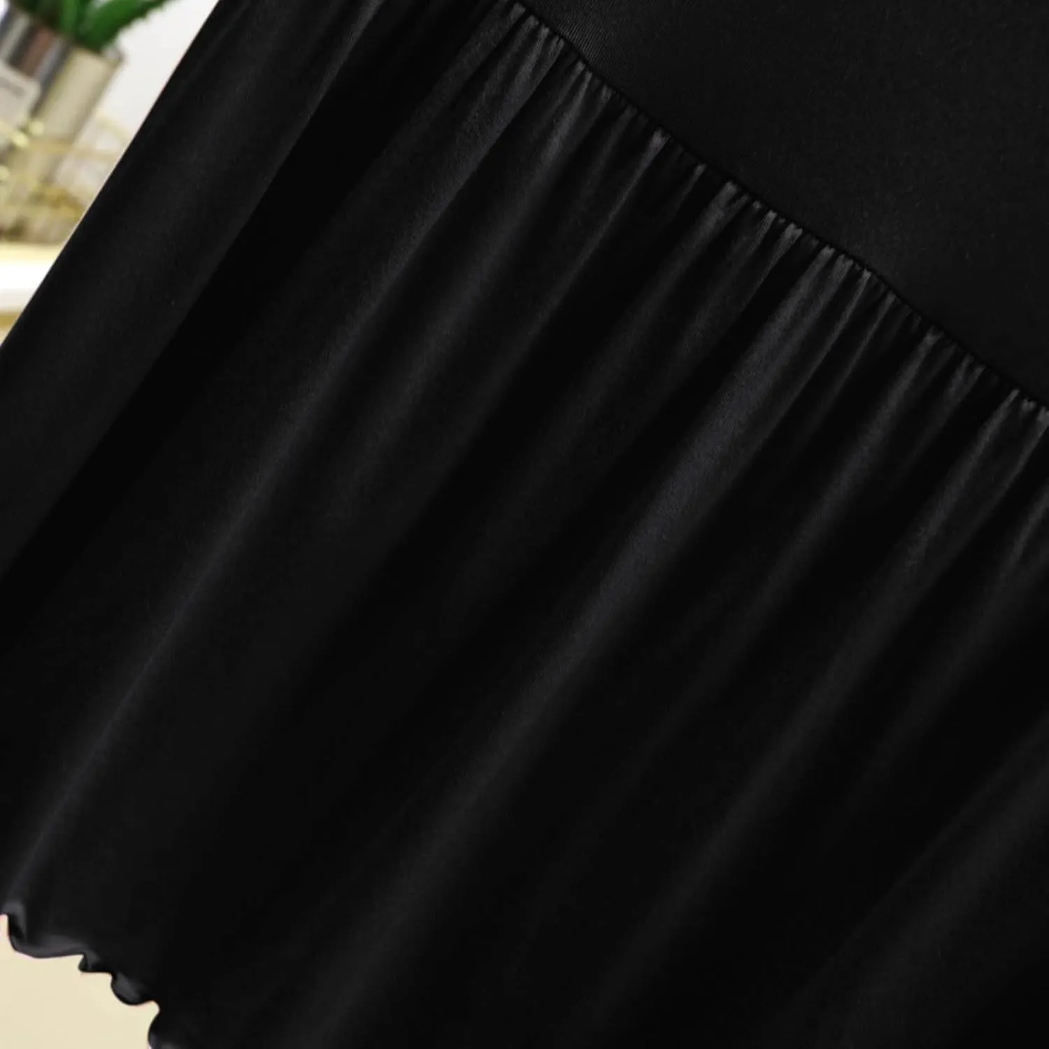 Women V Neck Ruffle Hem Sleeveless Babydoll Tank Top Soft Comfortable Pajama Tops Casual Loose Fit Flowy Shirt