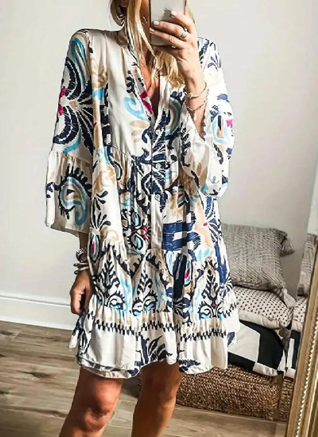 Women's Summer Boho Mini Dress V-Neck Long Sleeve Shift Dresses Ruffle Floral Flowy Dress Beach Vacation Dress