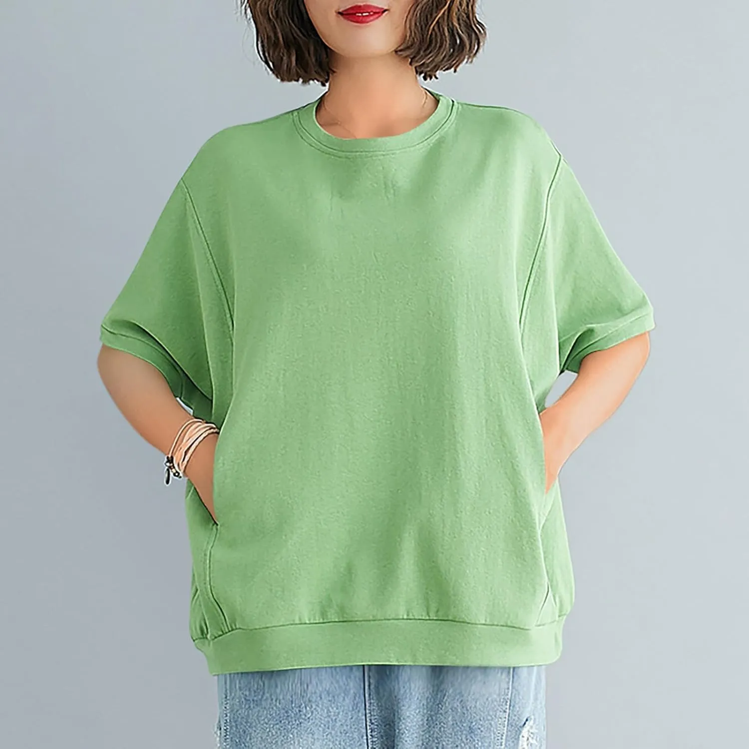 Women's Summer Short Sleeve Tops Crew Neck Oversize Pullover Basic Tee Shirt Blouse Casual Solid Shirts with Pockets